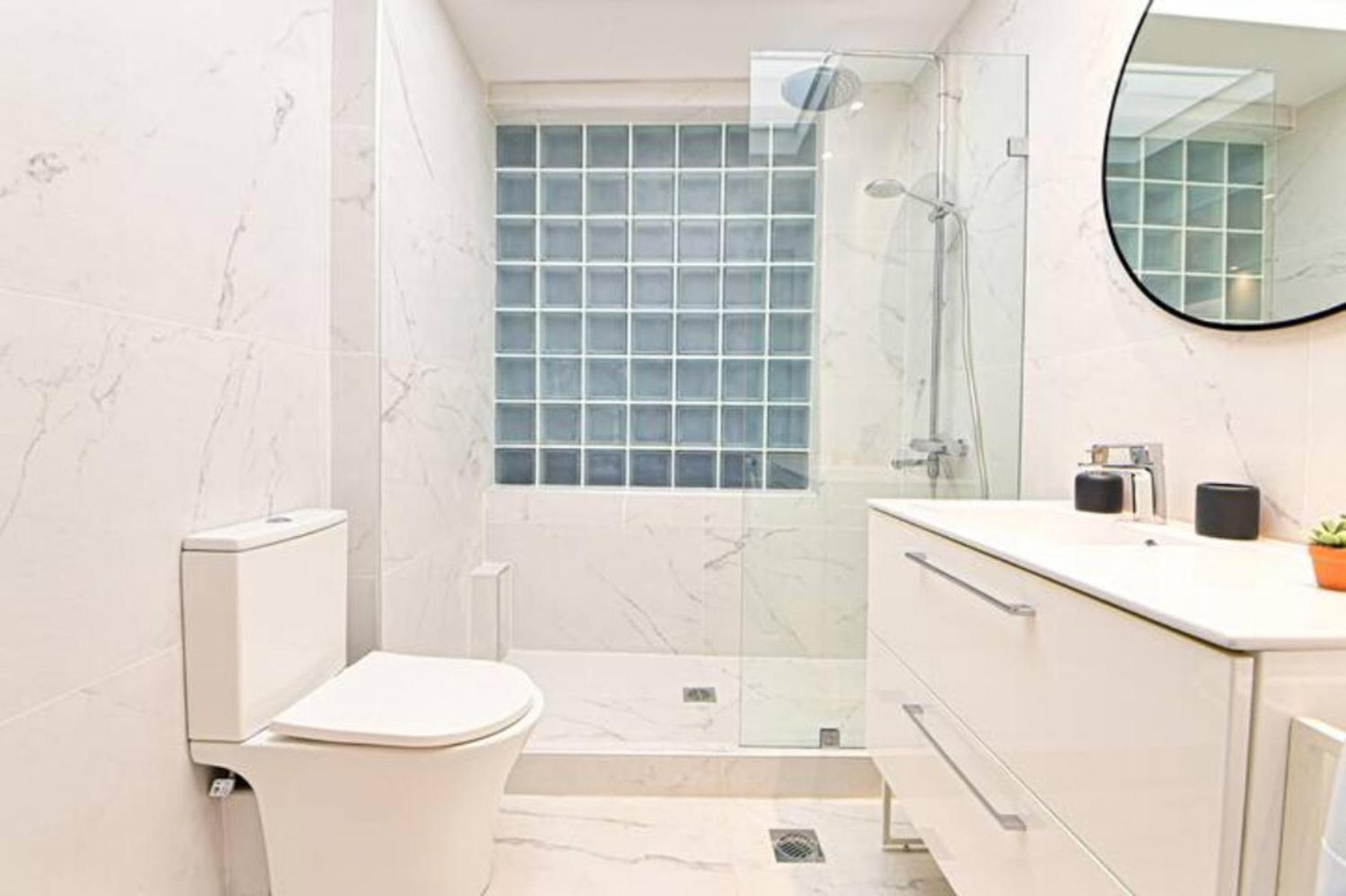 Walk To Syntagma,From A Prime-Location, Luxury Apt Athens Luaran gambar