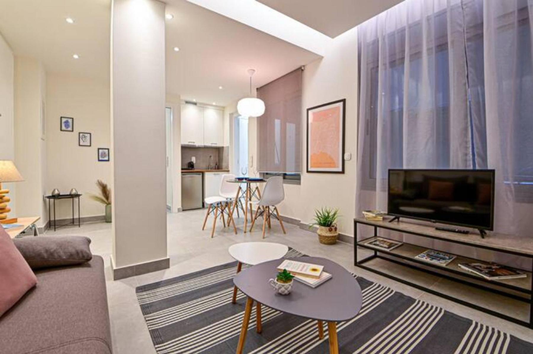 Walk To Syntagma,From A Prime-Location, Luxury Apt Athens Luaran gambar